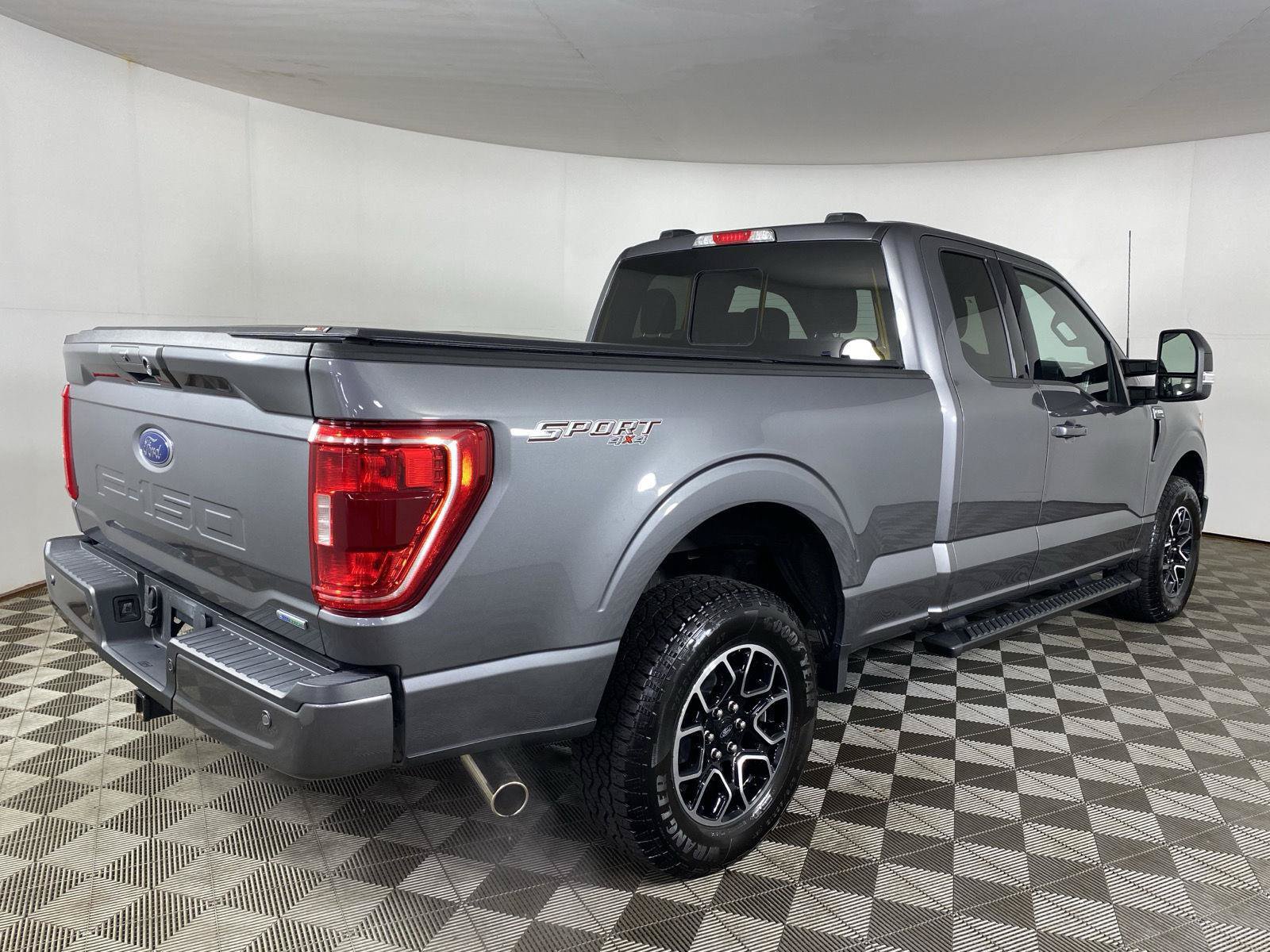Used 2022 Ford F150 XLT w/ Equipment Group 302A High AWD/4WD image 7