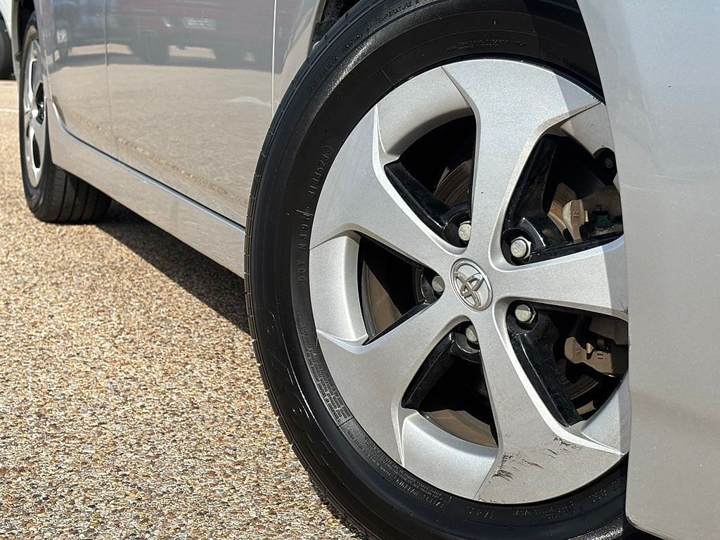 Used 2015 Toyota Prius Two FWD image 26