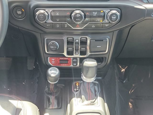 Used 2023 Jeep Gladiator Rubicon w/ LED Lighting Group AWD/4WD image 18