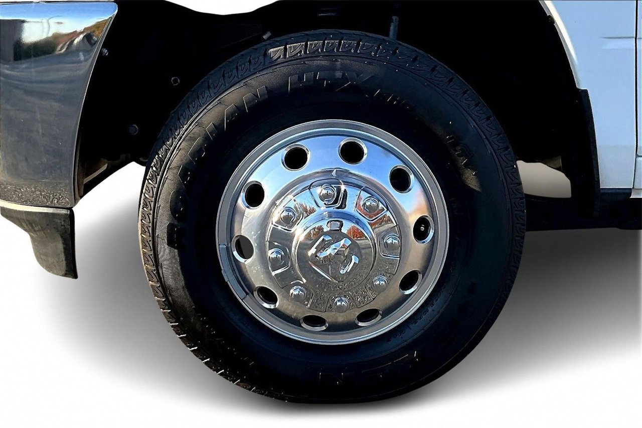 Certified 2024 RAM 3500 Laramie image 30