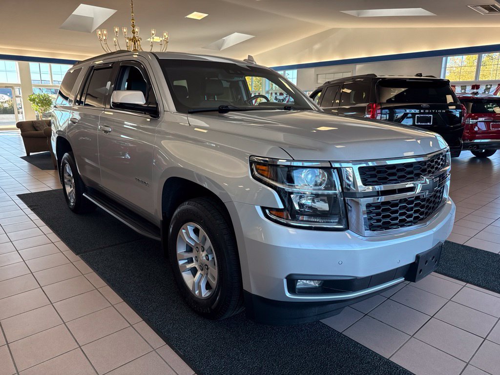 Used 2019 Chevrolet Tahoe LT w/ Luxury Package AWD/4WD image 5