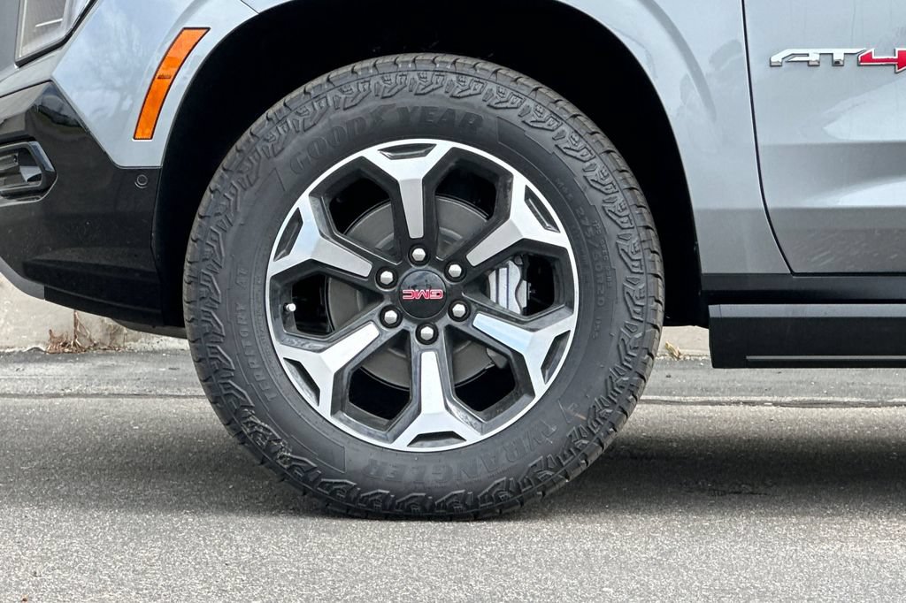 New 2026 GMC Yukon XL AT4 w/ AT4 Premium Plus Package AWD/4WD image 29