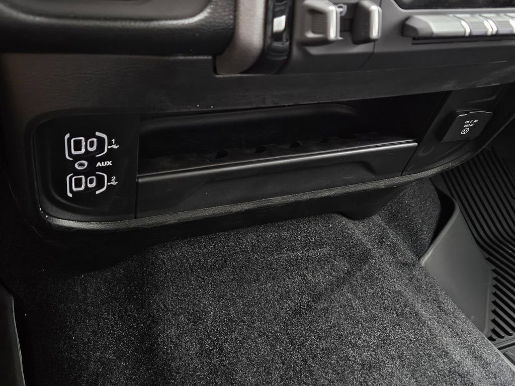New 2026 RAM 2500 Tradesman AWD/4WD image 19