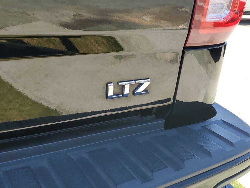 Used 2018 Chevrolet Silverado 1500 LTZ Z71 w/ LTZ Plus Package image 9