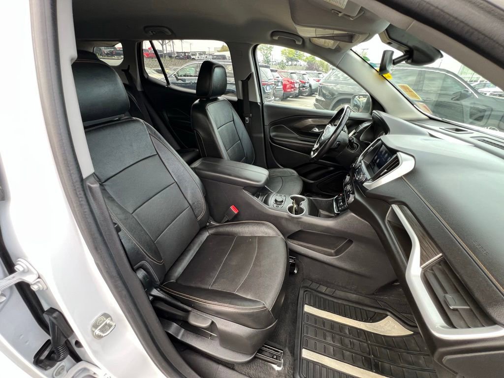 Used 2020 GMC Terrain SLT image 28