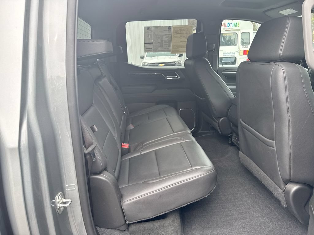 Used 2024 GMC Sierra 1500 SLT AWD/4WD image 29