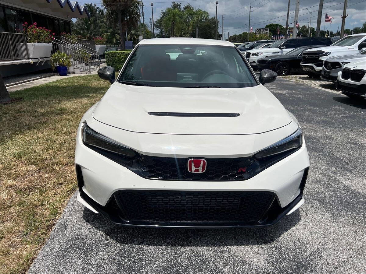 Used 2023 Honda Civic Type R image 3