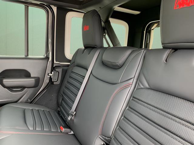 New 2024 Jeep Wrangler Unlimited Rubicon w/ Technology Group image 37
