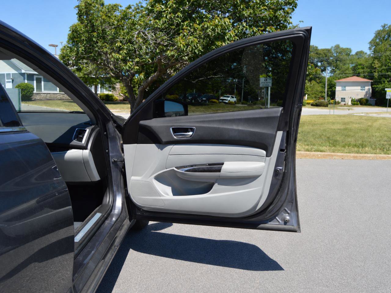 Used 2018 Acura TLX FWD image 20