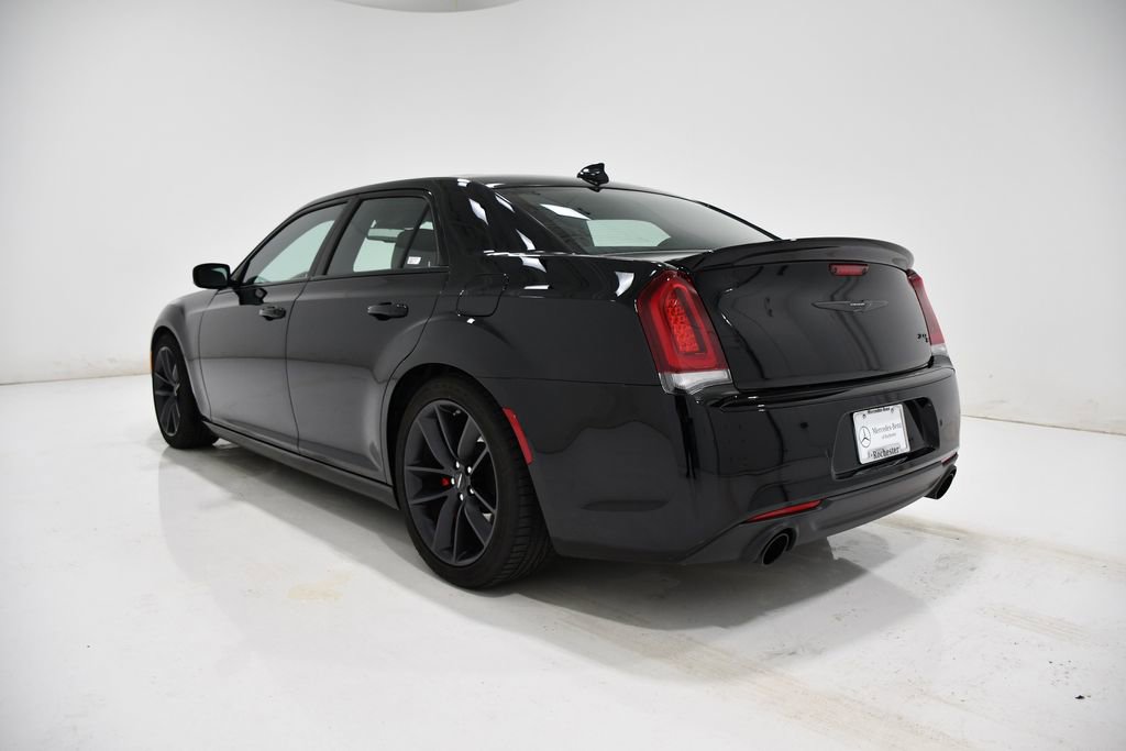 Used 2023 Chrysler 300 C RWD image 3