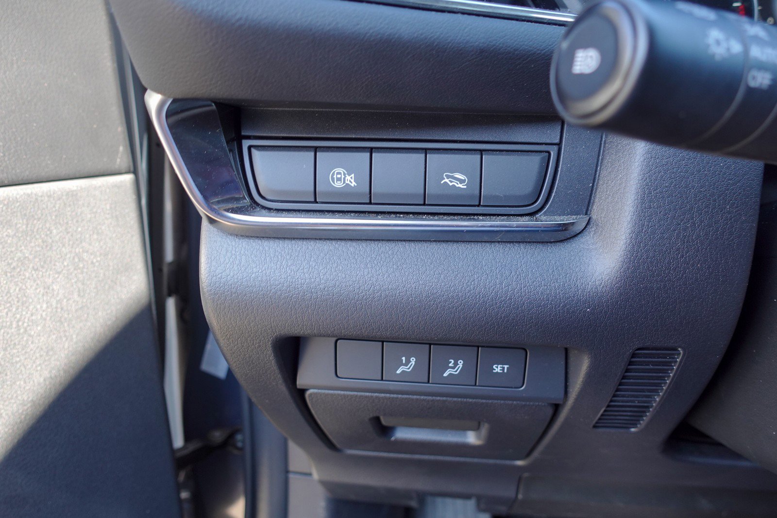 Certified 2025 MAZDA CX-30 AWD 2.5 S w/ Preferred Package image 14