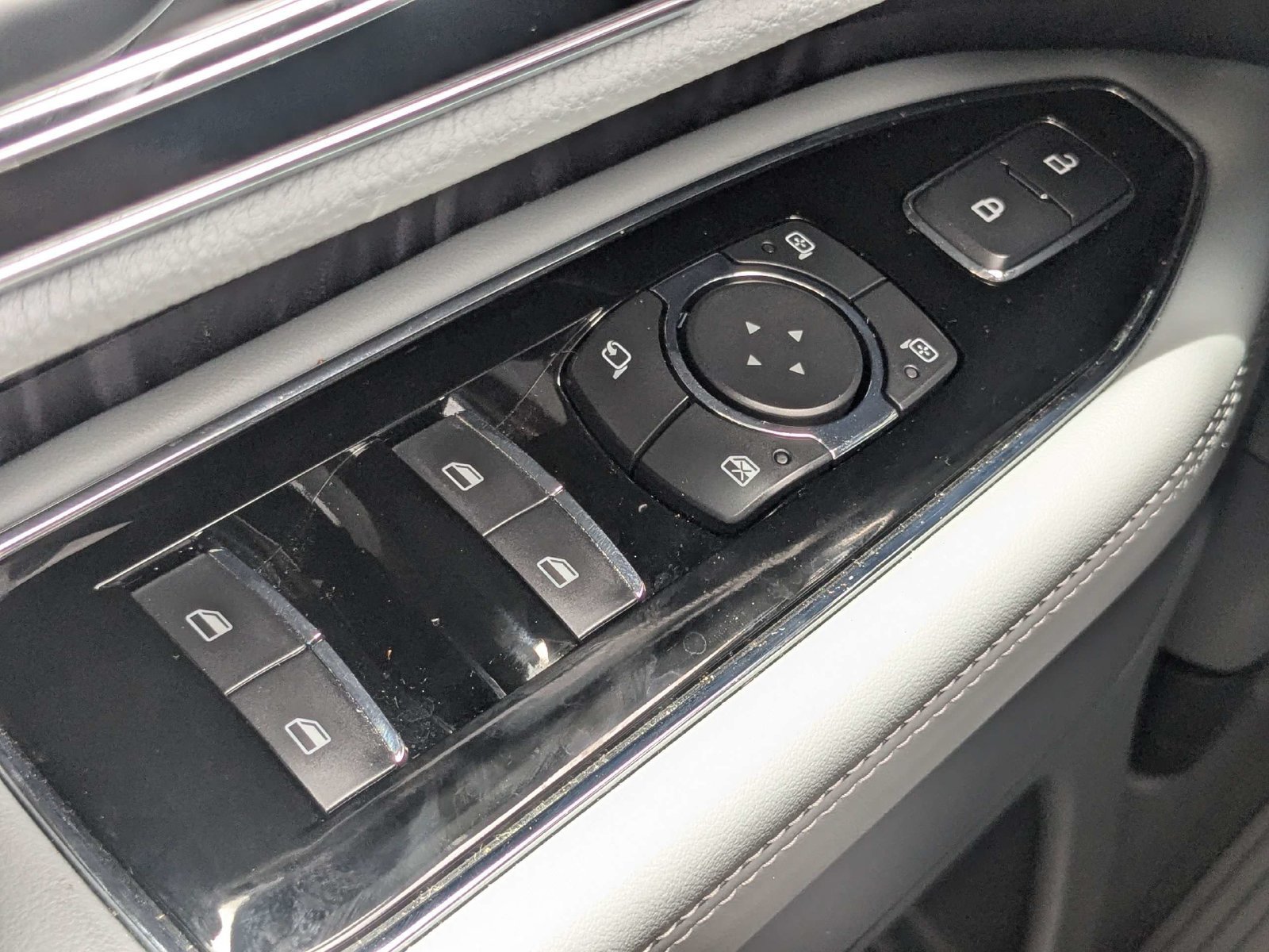 Used 2021 Lincoln Navigator L Reserve AWD/4WD image 27