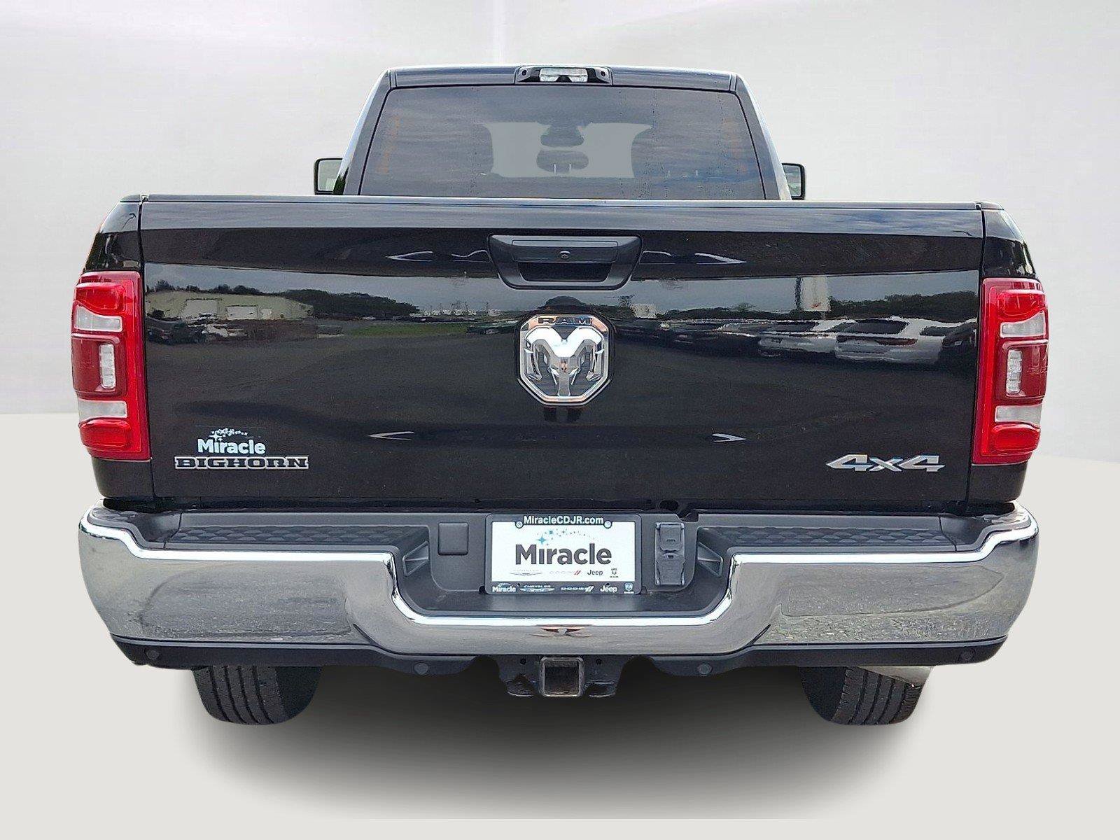 Certified 2024 RAM 3500 Big Horn w/ Towing Technology Group AWD/4WD image 5