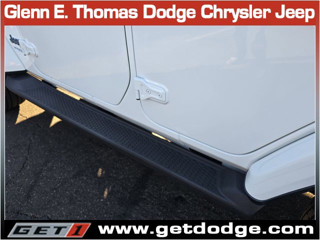 Used 2022 Jeep Wrangler Unlimited Sahara image 13