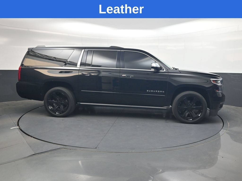 Used 2020 Chevrolet Suburban Premier AWD/4WD image 3