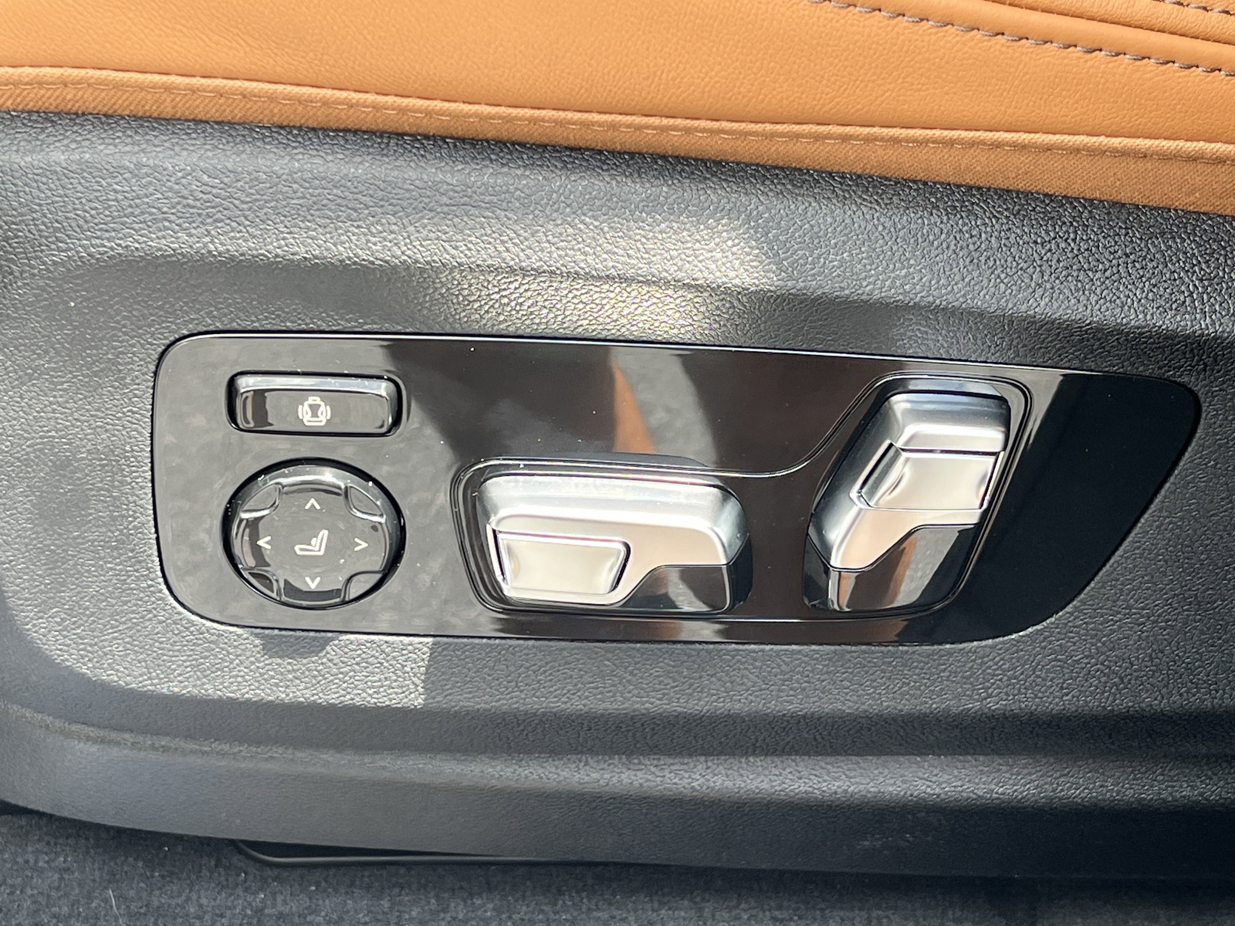 New 2026 BMW X7 xDrive40i w/ Premium Package image 21