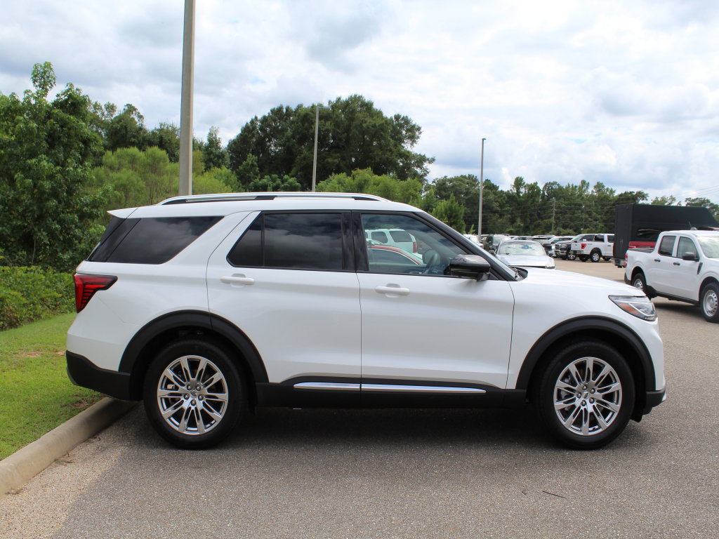 New 2026 Ford Explorer Platinum RWD image 4