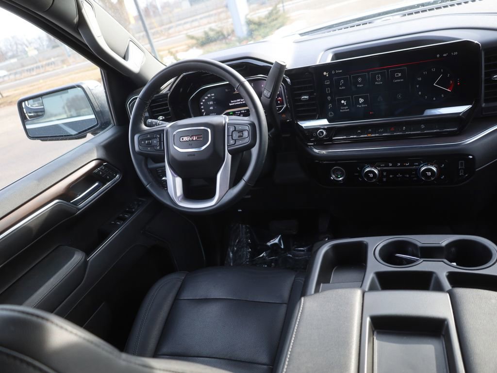 Used 2024 GMC Sierra 1500 SLT w/ X31 Off-Road Package AWD/4WD image 26