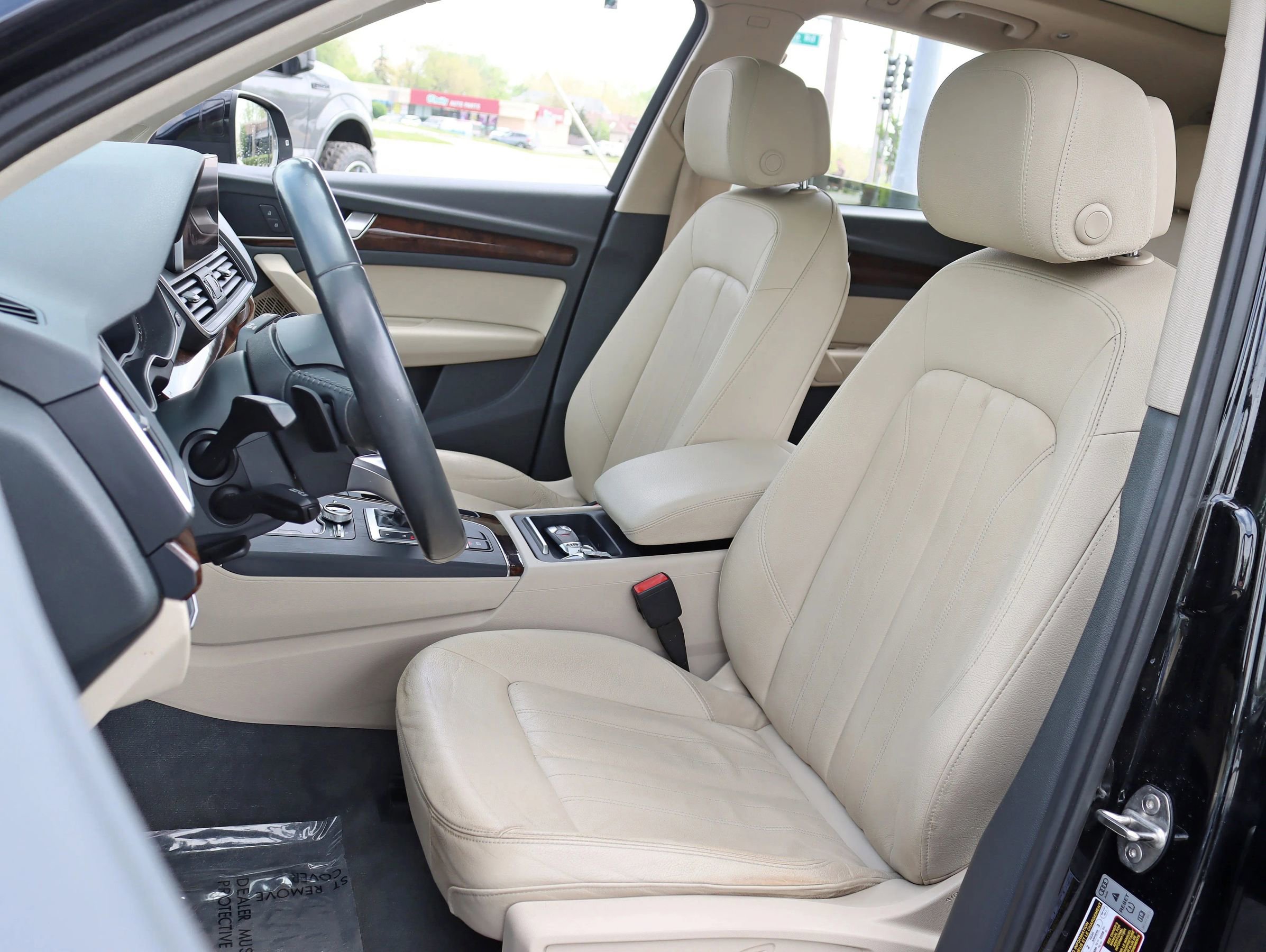 Used 2018 Audi Q5 2.0T Premium Plus w/ Premium Plus Package AWD/4WD image 30