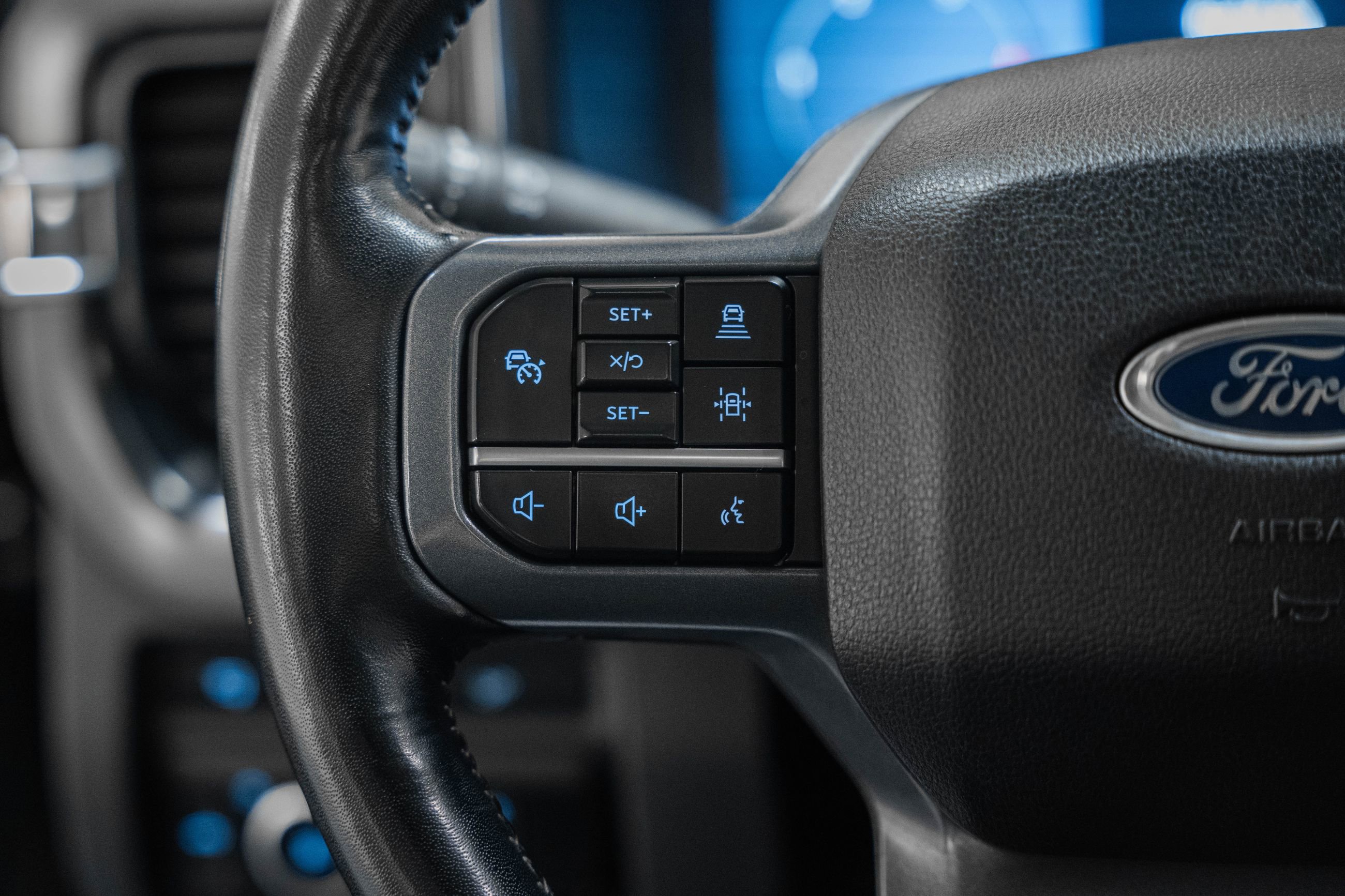 Used 2023 Ford F350 Lariat w/ Lariat Ultimate Package image 36