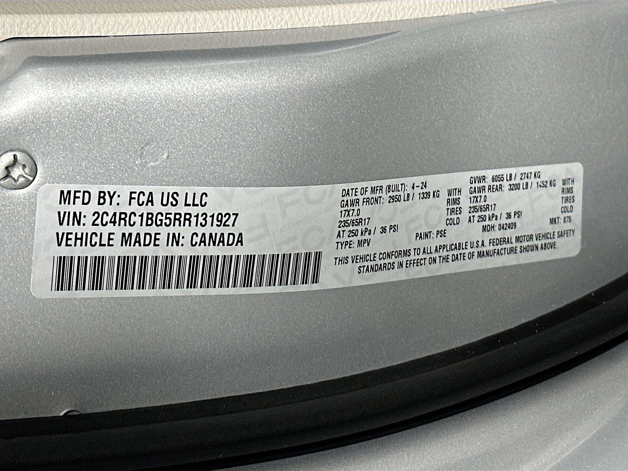 Used 2024 Chrysler Pacifica Touring-L image 12