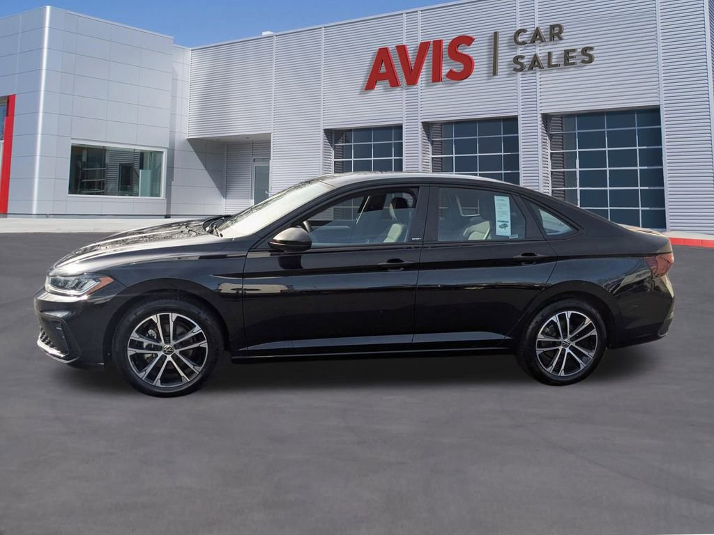 Used 2025 Volkswagen Jetta Sport image 10