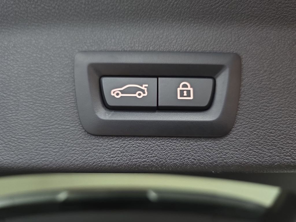 Used 2020 BMW X3 xDrive30i w/ M Sport Package 2 image 16