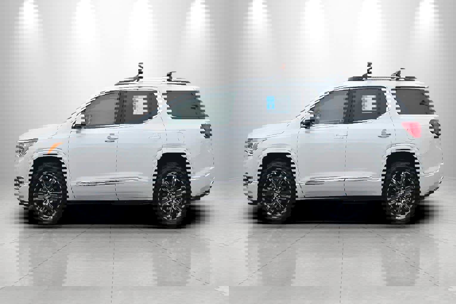 Used 2017 GMC Acadia Denali w/ Technology Package image 5