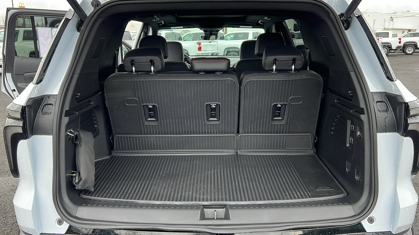 New 2026 Chevrolet Traverse RS w/ LPO, Floor Liner Package image 11