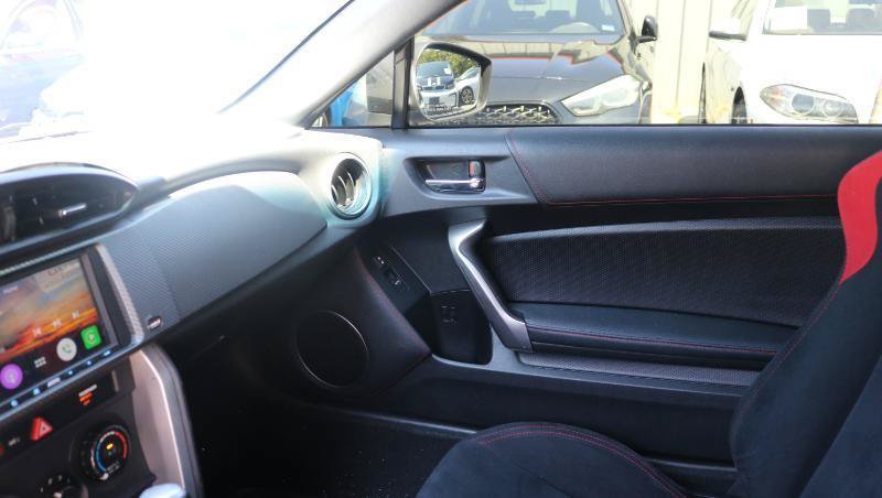 Used 2015 Scion FR-S RWD image 17