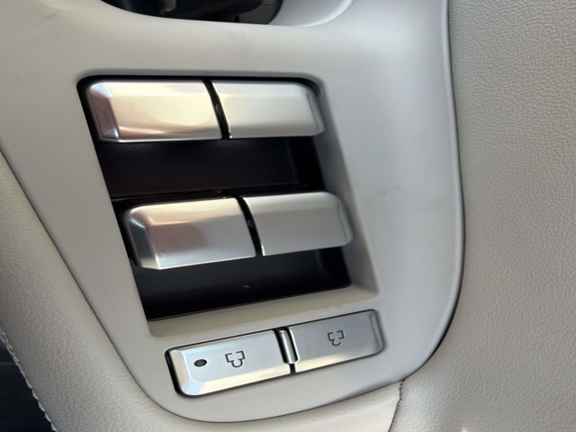 New 2026 Lincoln Navigator L Reserve AWD/4WD image 10