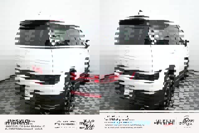 New 2025 Hyundai Santa Fe SE image 3