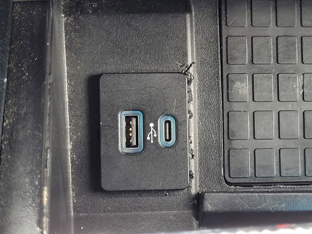 Used 2021 Ford Expedition Limited image 13