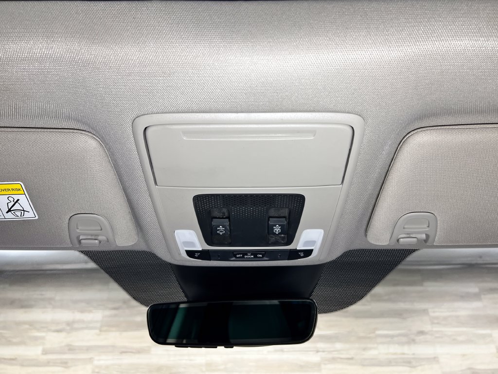 Used 2025 Honda Pilot Touring image 25