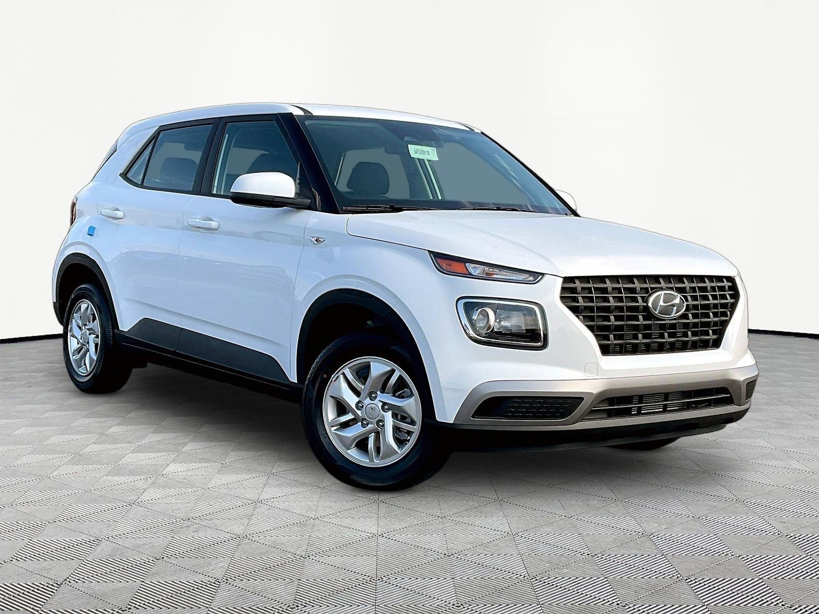 New 2026 Hyundai Venue SE FWD image 3