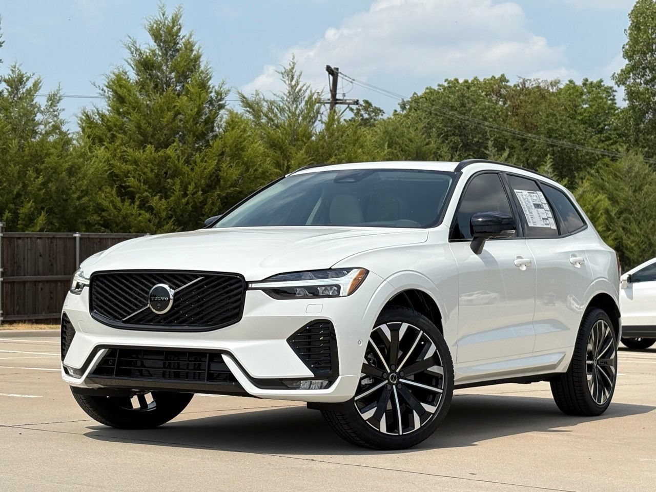 New 2026 Volvo XC60 B5 Ultra w/ Protection Package Premier AWD/4WD image 2