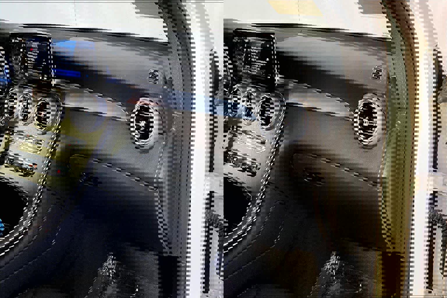 Used 2022 Mercedes-Benz GLC 300 4MATIC image 19