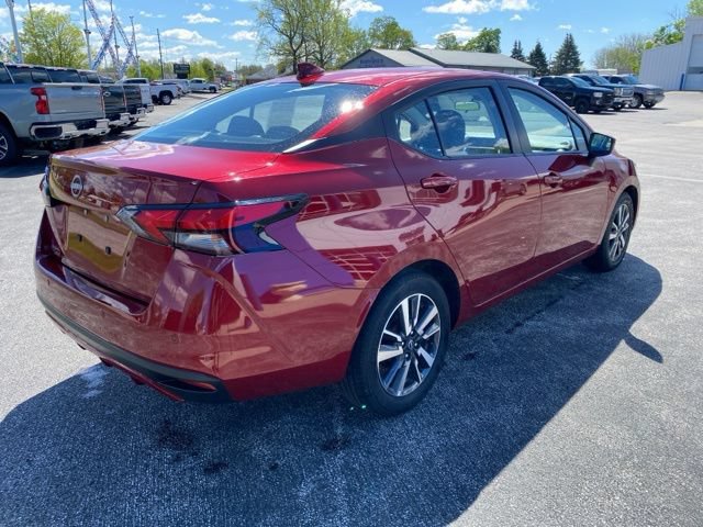Used 2025 Nissan Versa SV FWD image 5