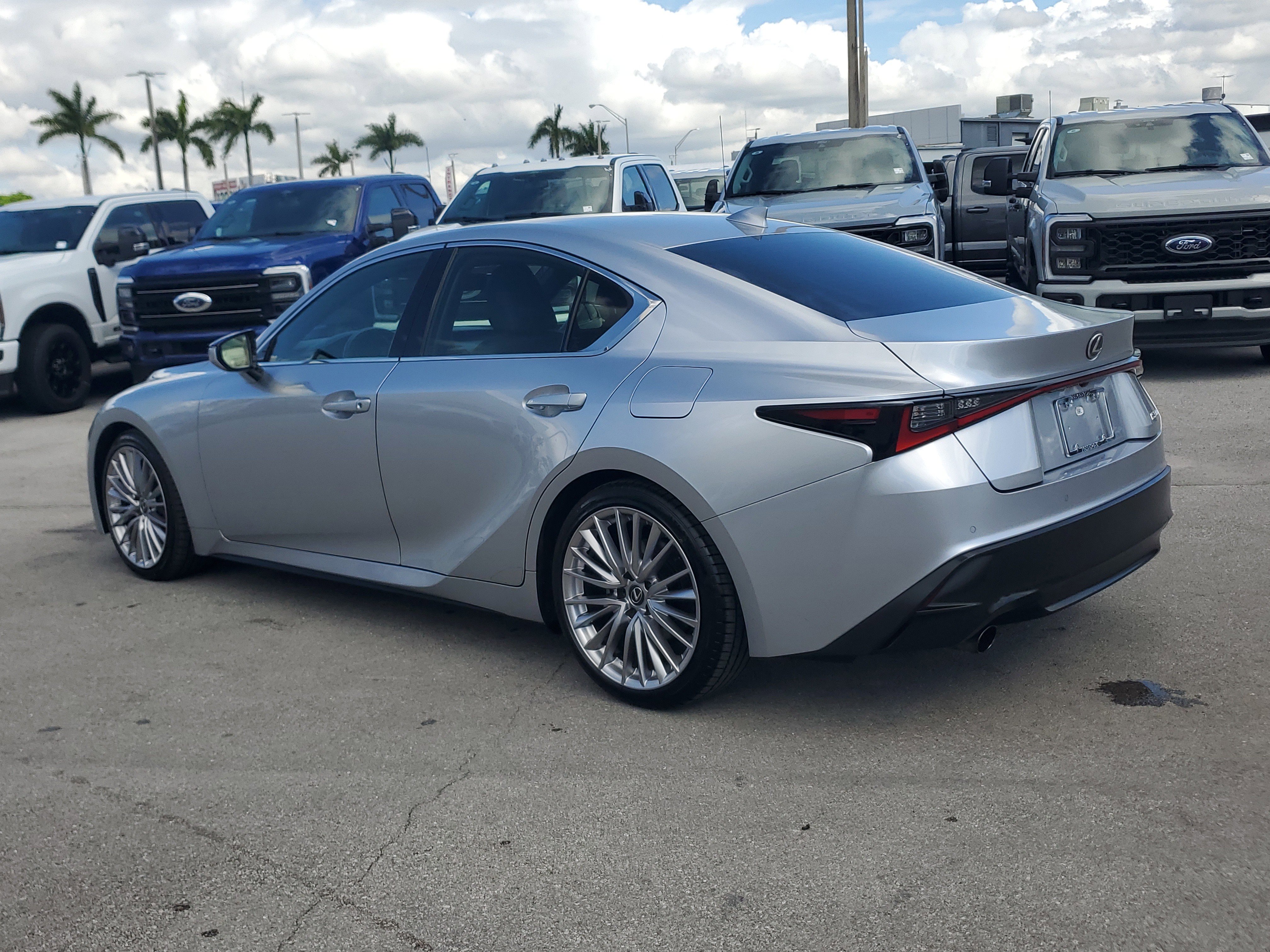 Used 2023 Lexus IS 300 w/ Premium Package RWD image 7