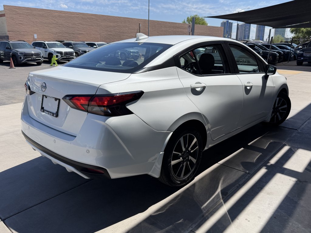 Used 2025 Nissan Versa SV w/ Trunk Package FWD image 4