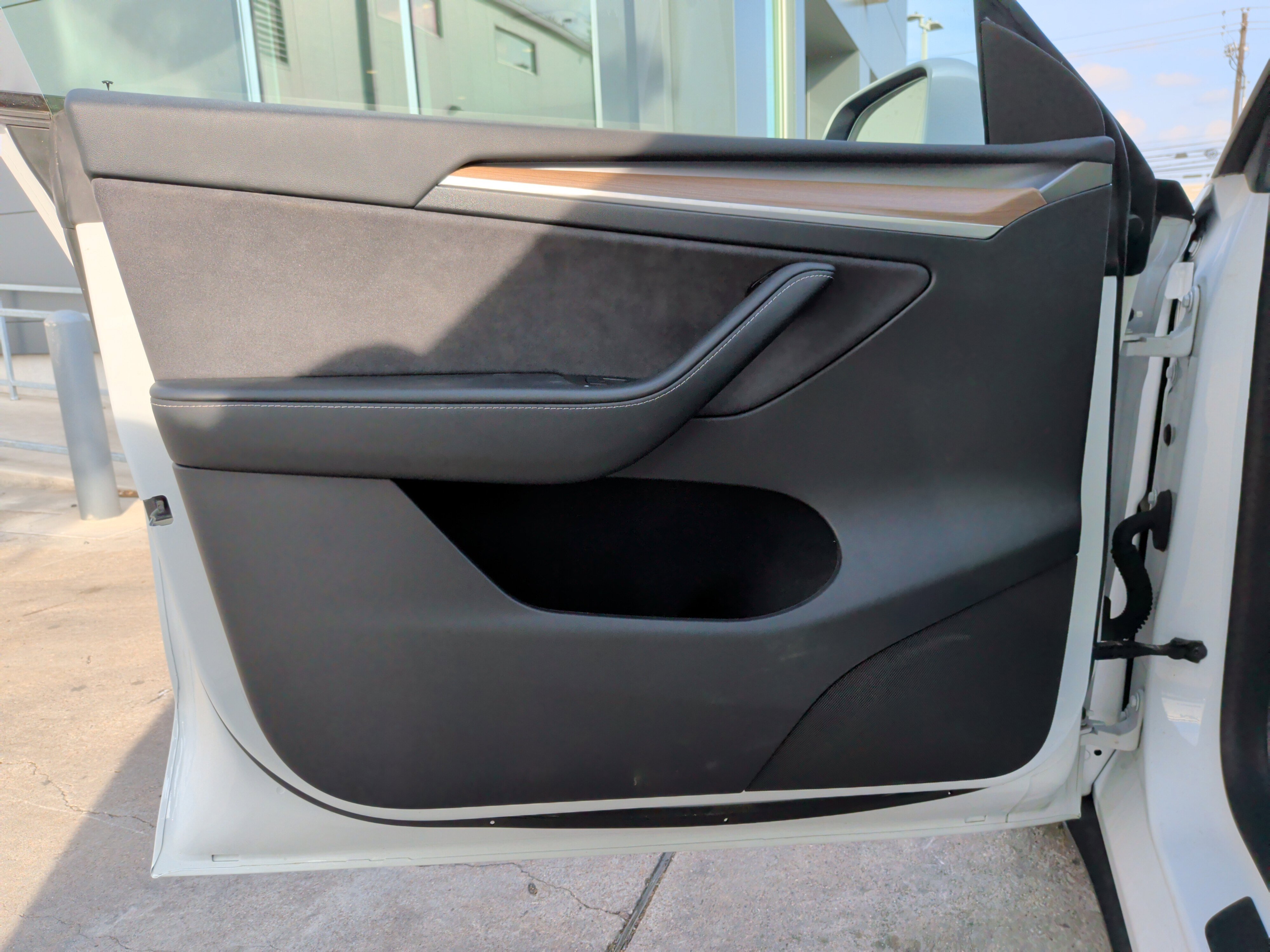 Used 2023 Tesla Model Y Long Range image 14