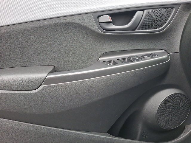 Used 2019 Hyundai Kona SE image 12