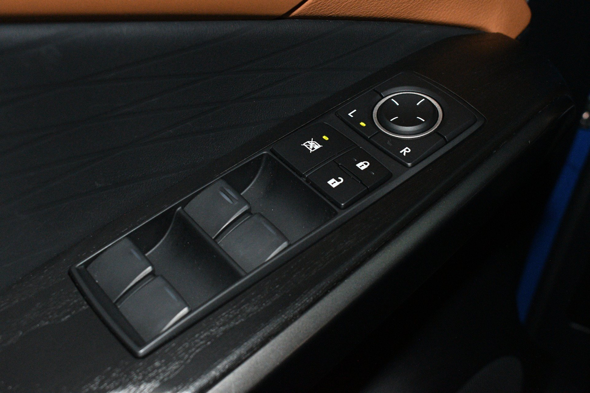Used 2023 Lexus IS 300 w/ Premium Package RWD image 40