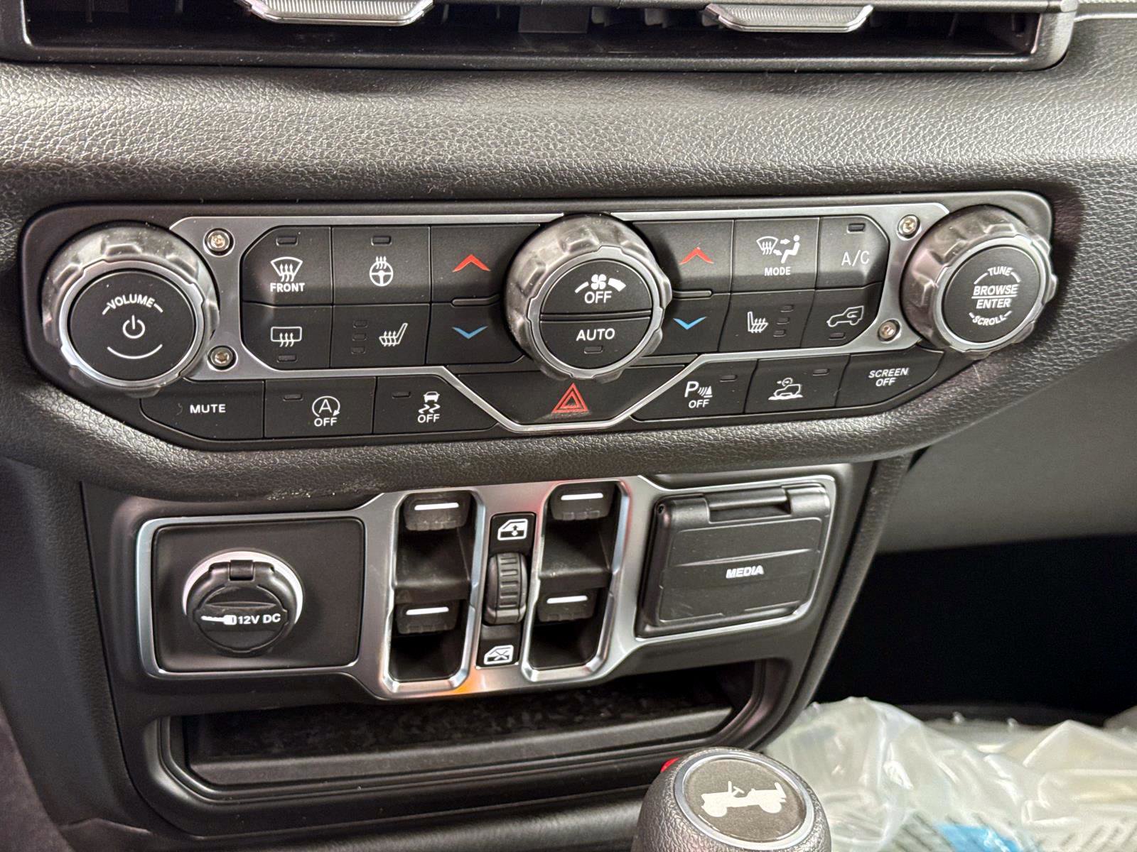 New 2026 Jeep Wrangler Unlimited Sport image 13