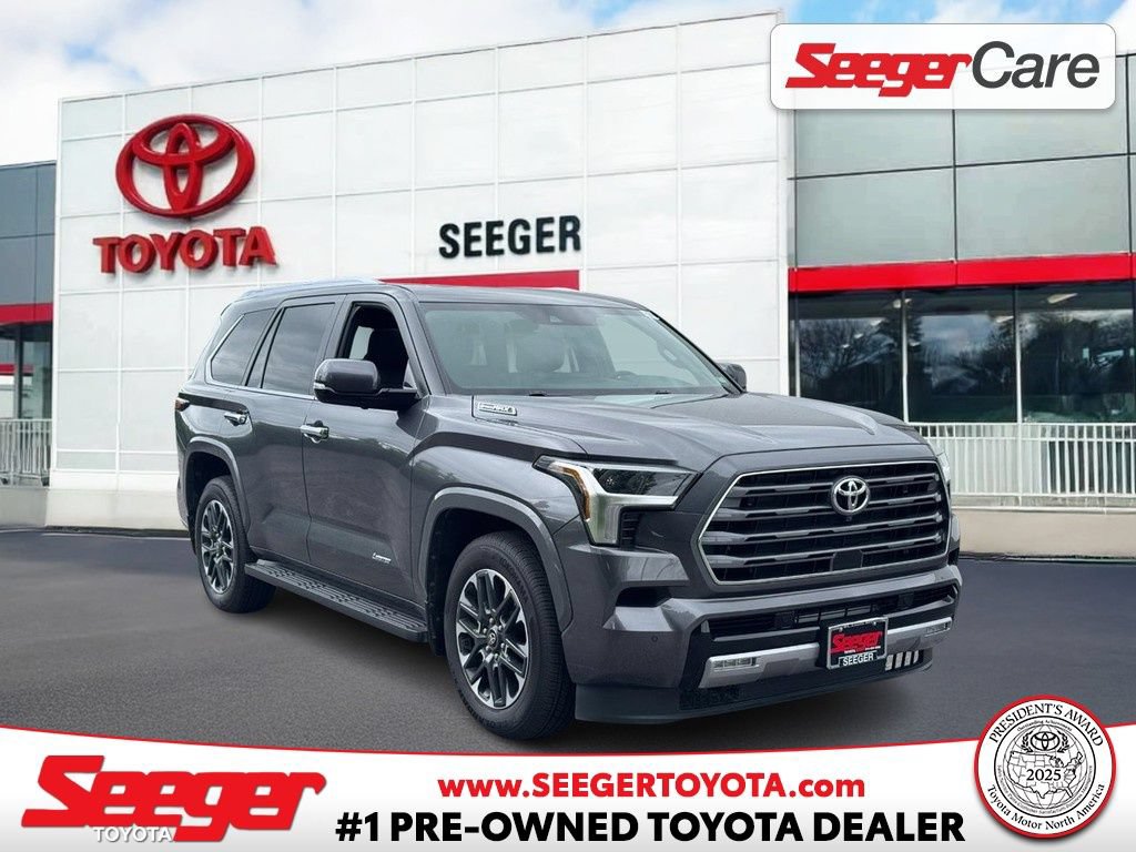 Used 2025 Toyota Sequoia Limited w/ Tow Technology Package AWD/4WD image 1