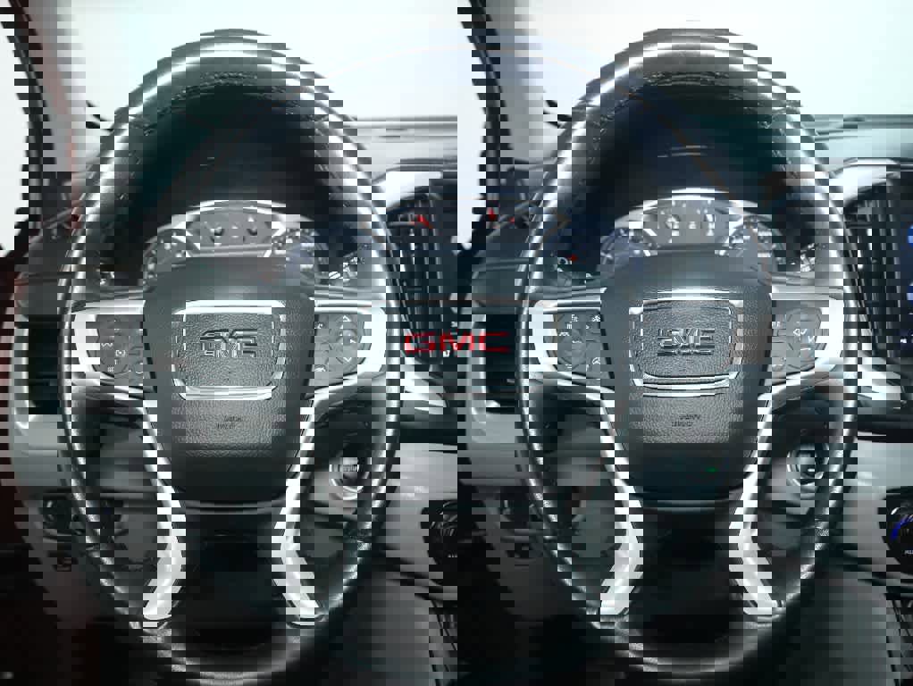 Used 2021 GMC Terrain SLT image 23