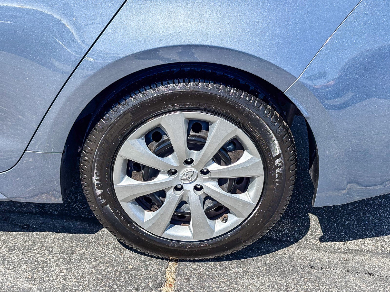 Certified 2025 Toyota Corolla LE FWD image 12