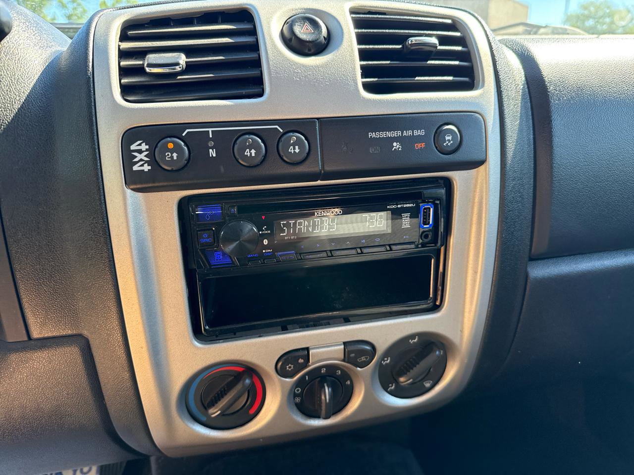 Used 2010 Chevrolet Colorado LT AWD/4WD image 19