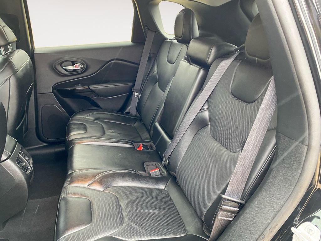 Used 2023 Jeep Cherokee Altitude Lux AWD/4WD image 13
