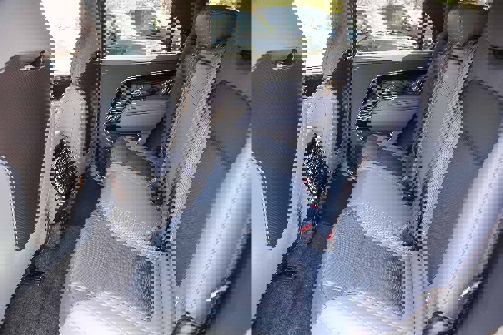 New 2025 Land Rover Range Rover Sport SV Edition Two image 25